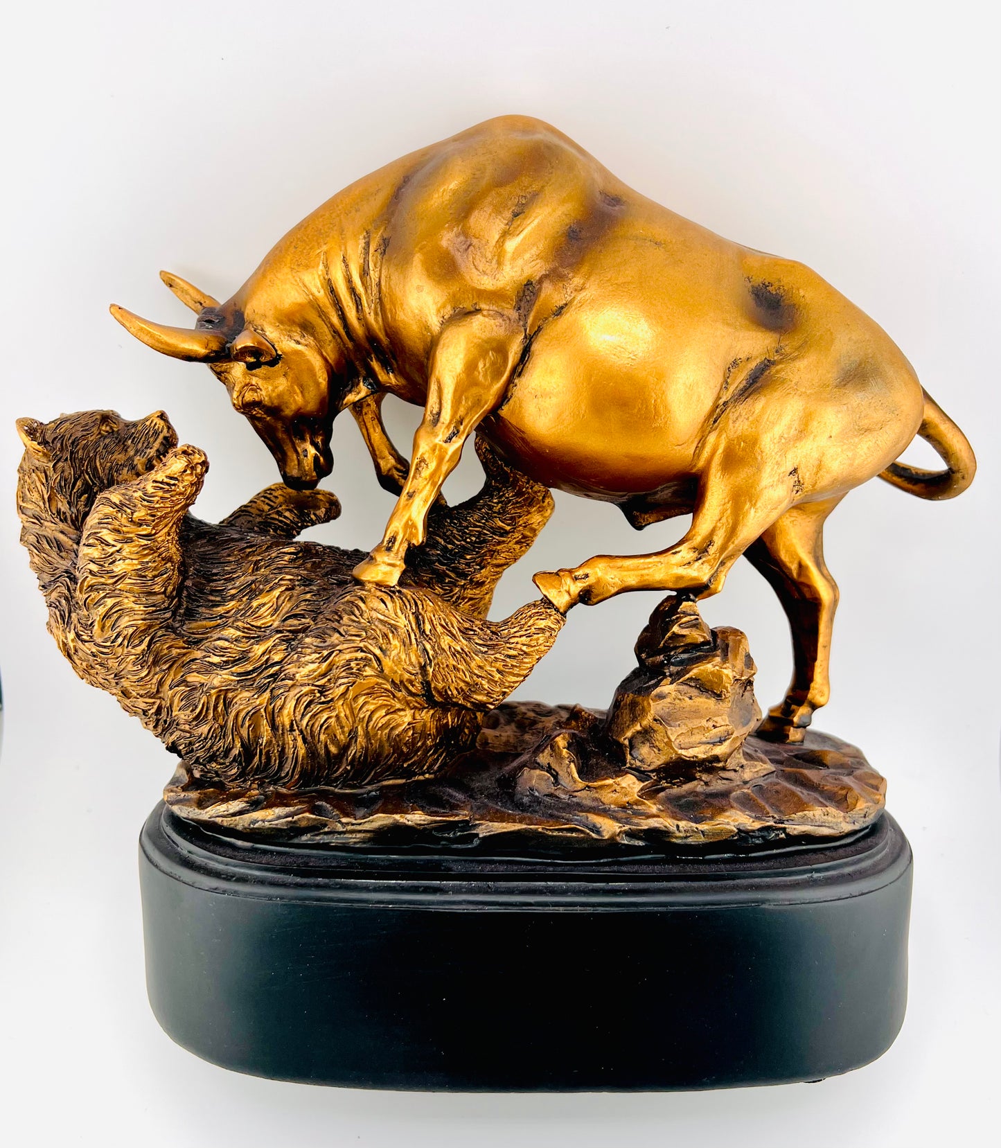 Charging Bull Statue – 9” Bronze Finish Figurine for Wealth, Strength & Success – Office Desk, Home Decor, Stock Market Gift (Copy)