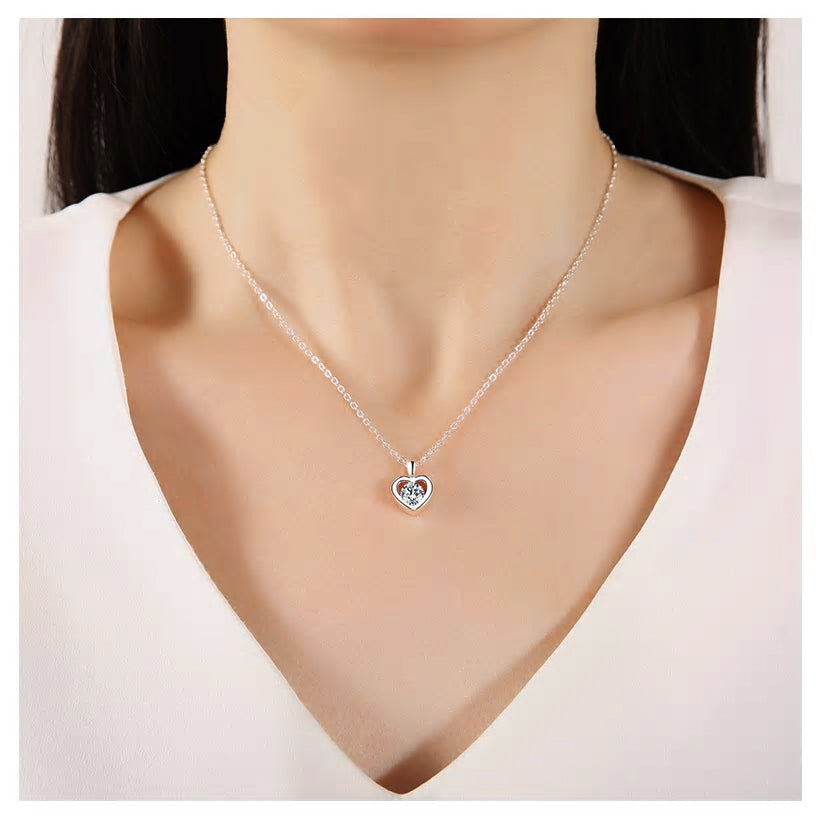 High Quality Heart Pendant Silver Platted Necklace