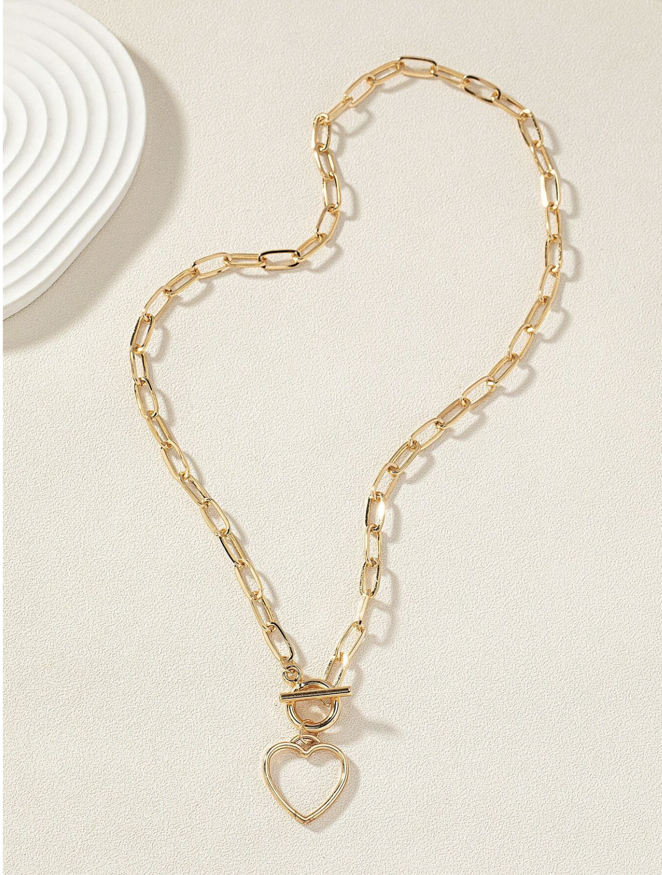 Gold Paperclip Chain Necklace with Heart Pendant – Modern and Elegant Jewelry for Women, Teens, Girls