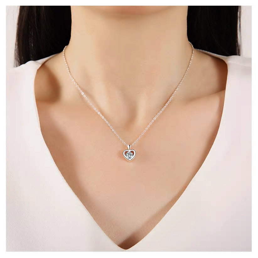 High Quality Heart Pendant Silver Platted Necklace