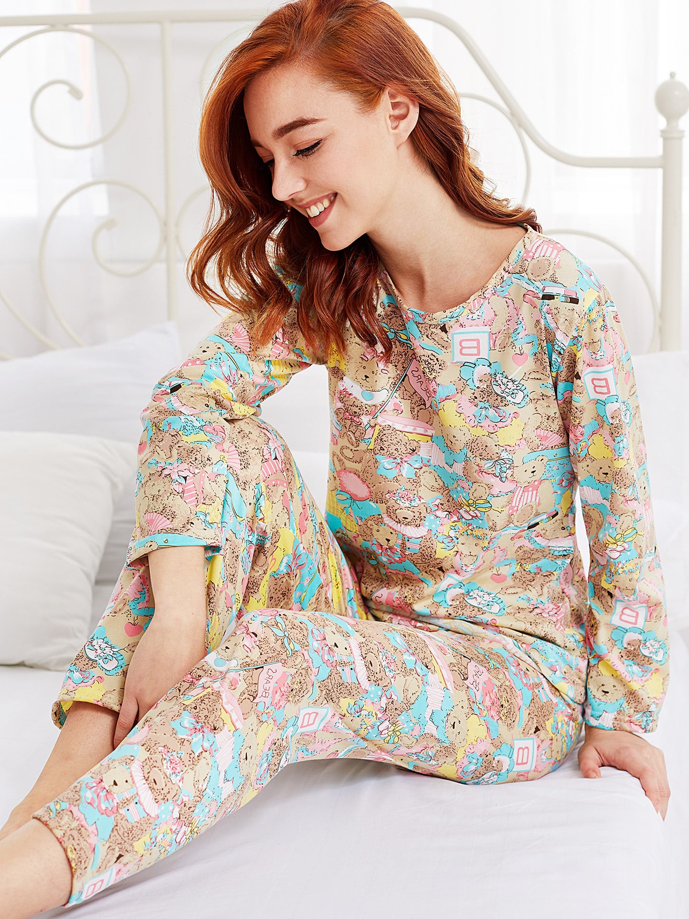 Women's Cozy Bear Pattern Pajama Set