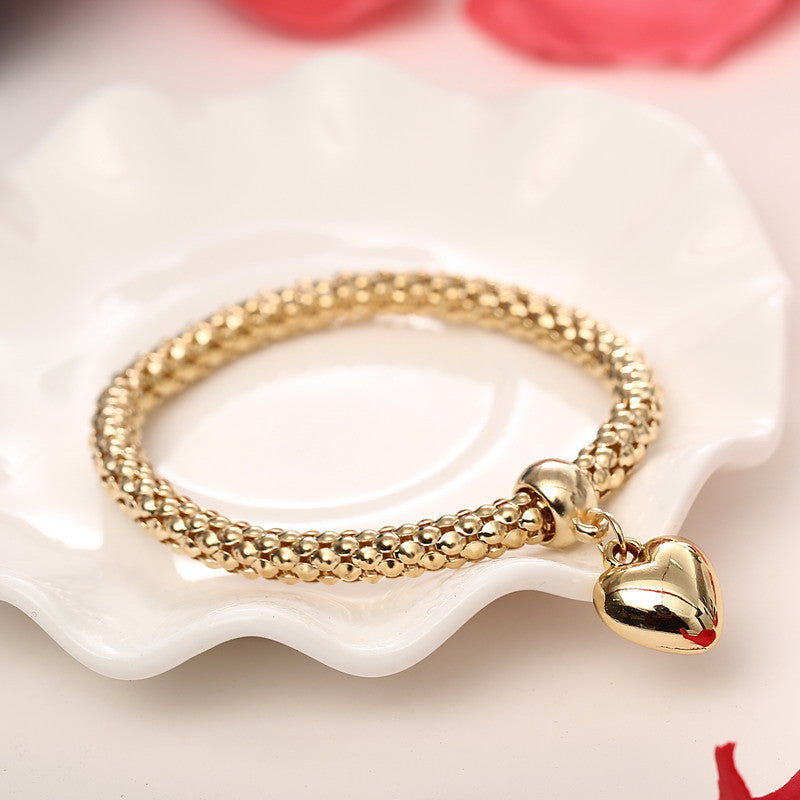 Trendy Chunky Gold Heart Pendant Bracelet